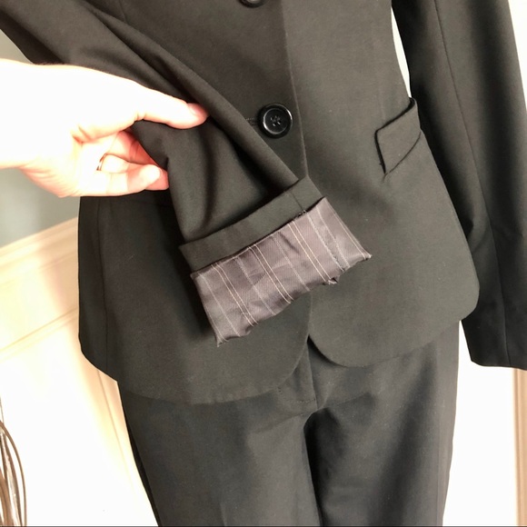 Timeless black pantsuit from The Limited - Picture 4 of 15